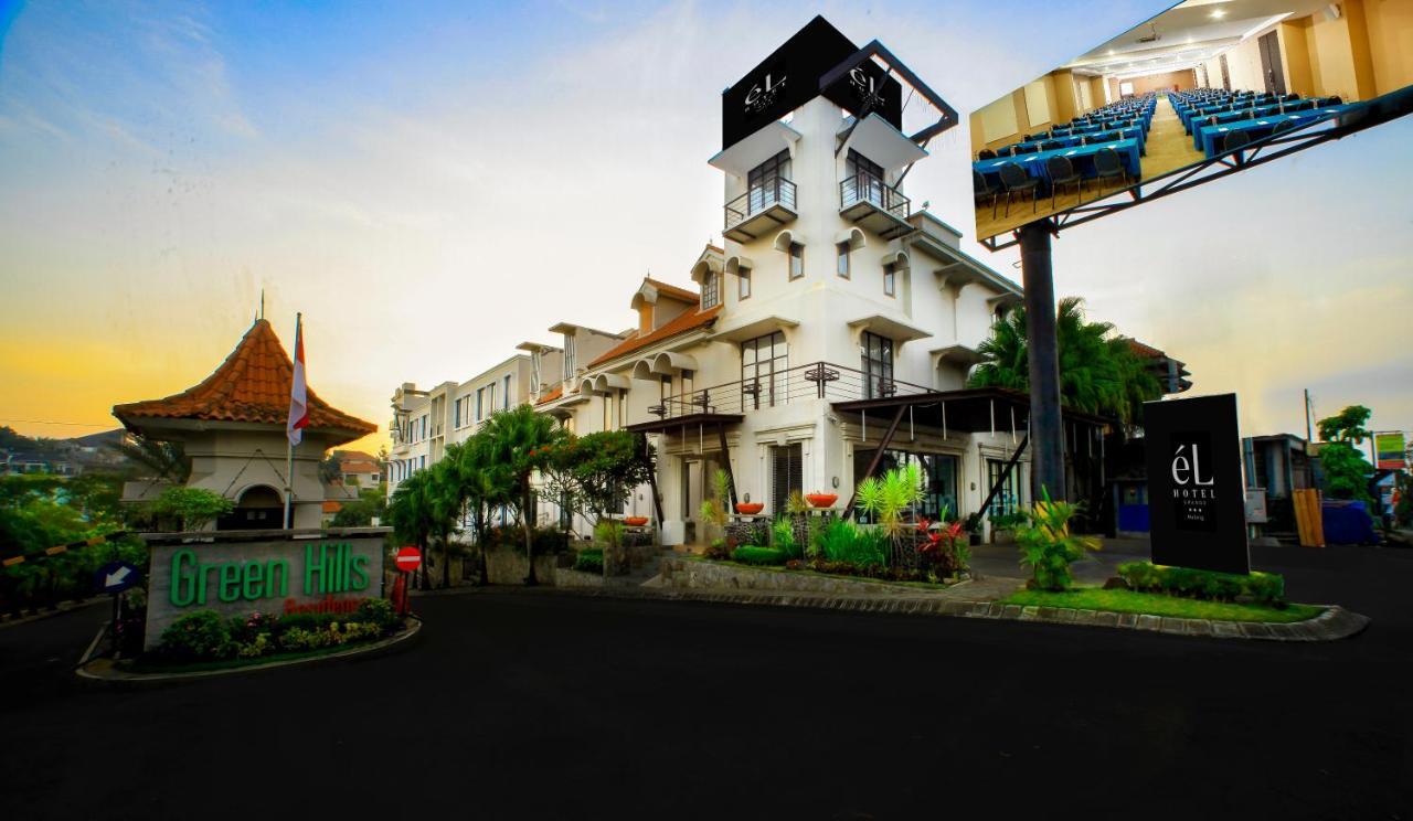 El Hotel Malang Exterior photo